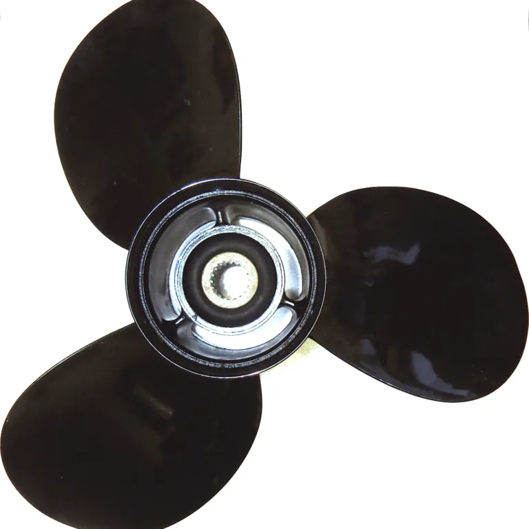 Mercruiser original Bravo 2 propeller