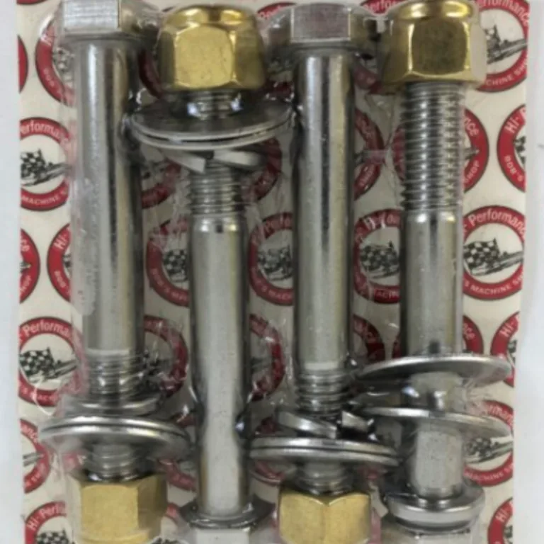 Bultsats, 4st långa bultar mellan motor och plate. 4.5tum