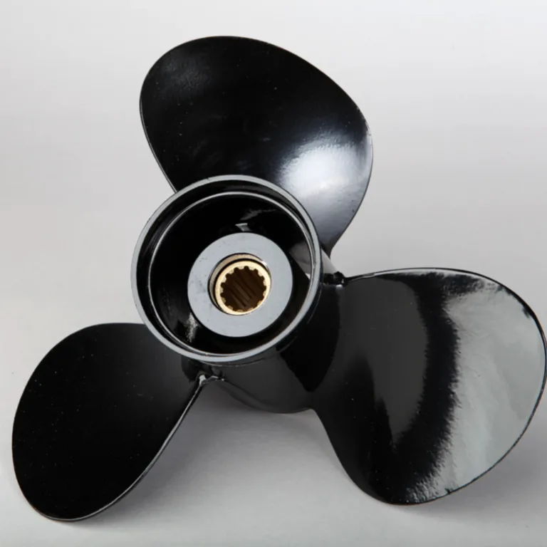 Propeller för Tohatsu, stigning 12 tum