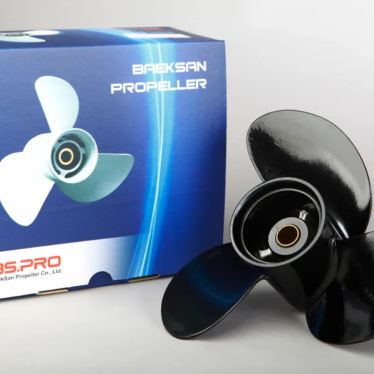 3-bl båtpropeller till Mercury/Tohatsu stigning 7 tum